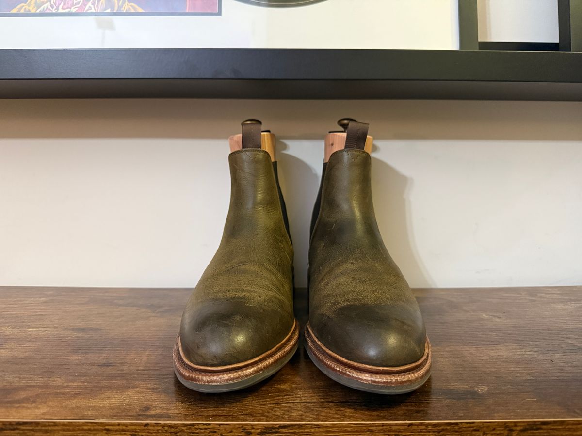 Photo by Shabazkilla on March 8, 2025 of the Meermin Wholecut Chelsea Boot in C.F. Stead Caper Green Waxy Kudu.