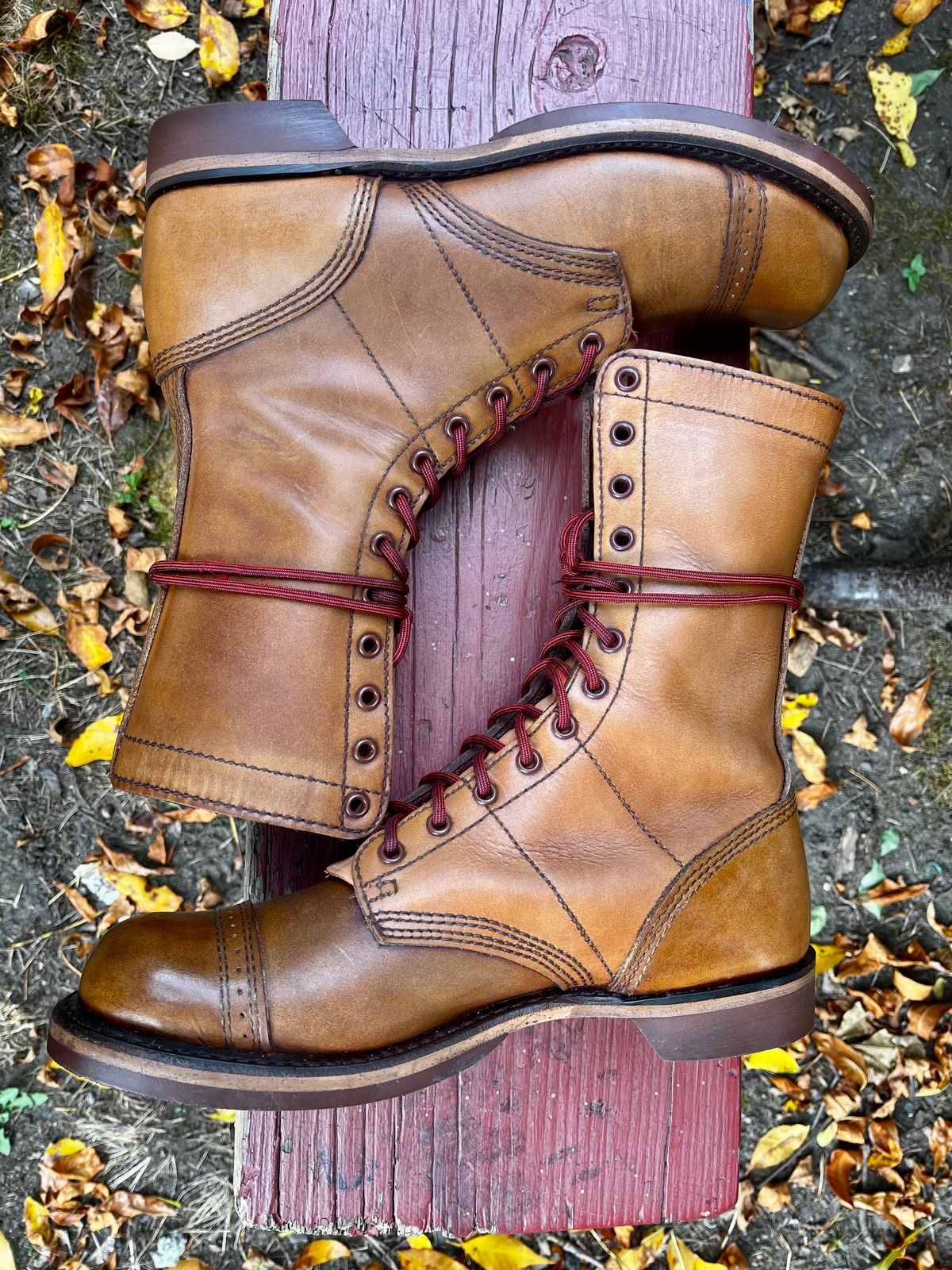 Photo by Hlmazur on October 1, 2024 of the Corcoran Jump Boot in Hand Dyed Light Tan.
