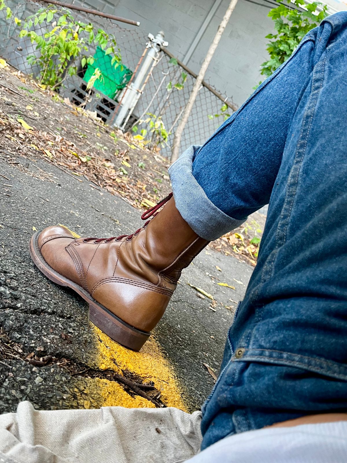 Photo by Hlmazur on October 20, 2024 of the Corcoran Jump Boot in Hand Dyed Light Tan.