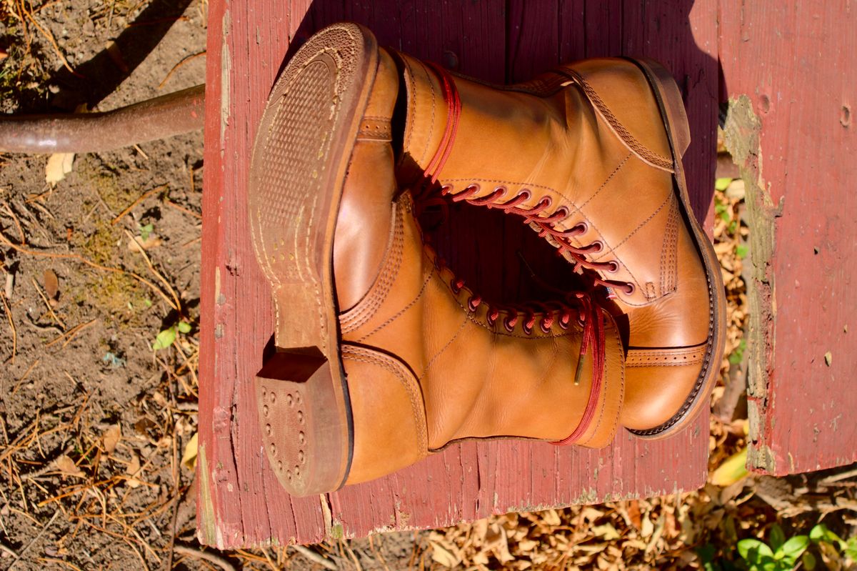 Photo by Hlmazur on November 1, 2024 of the Corcoran Jump Boot in Hand Dyed Light Tan.