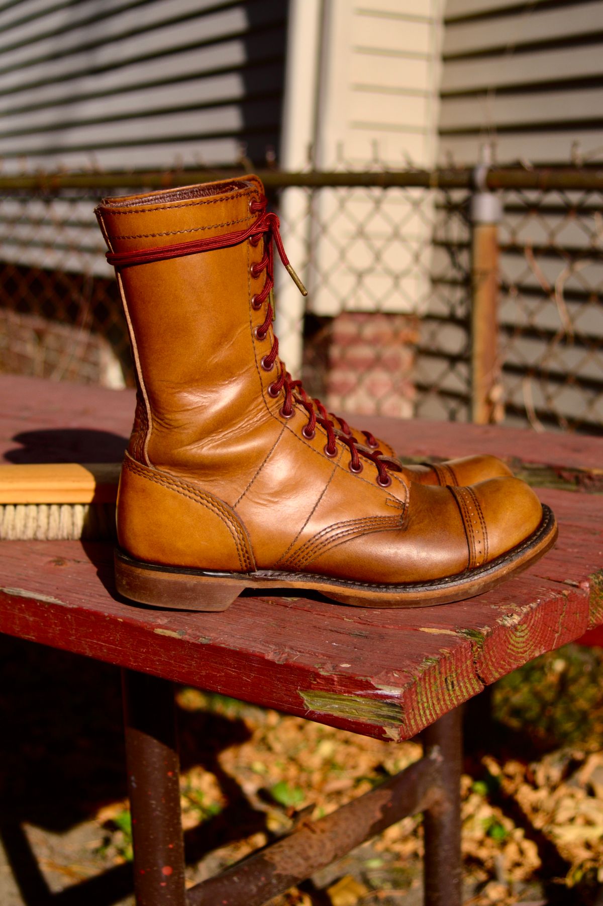 Photo by Hlmazur on November 1, 2024 of the Corcoran Jump Boot in Hand Dyed Light Tan.