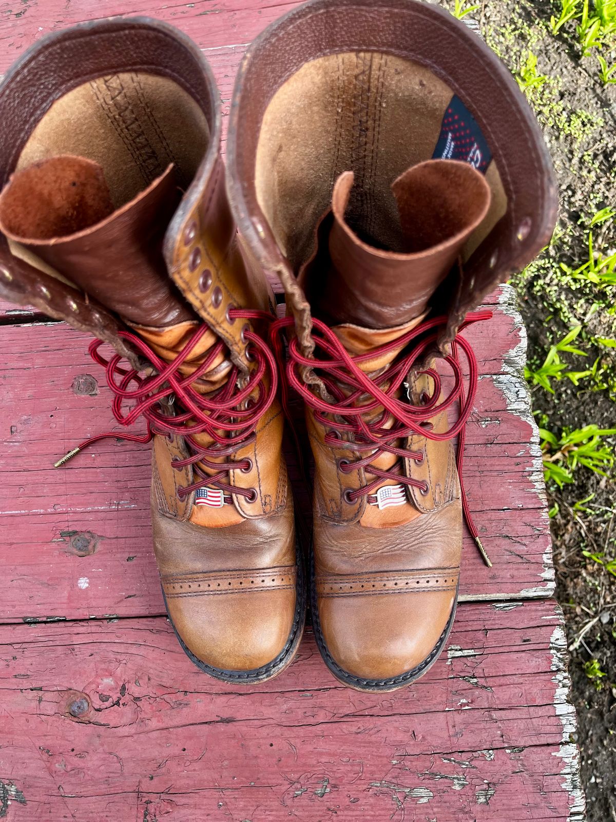 Photo by Hlmazur on April 4, 2025 of the Corcoran Jump Boot in Hand Dyed Light Tan.