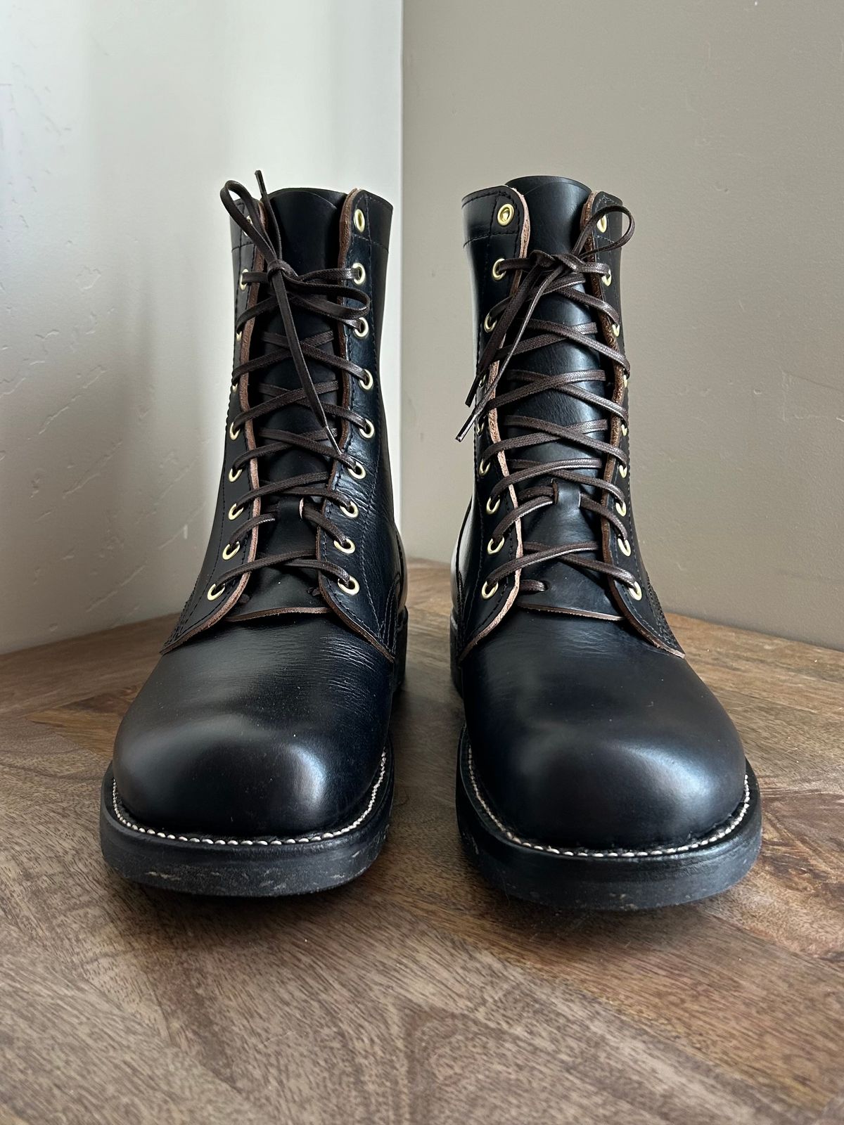 Photo by Wesbornbrand on October 9, 2024 of the Wesborn Custom Model in Horween Black Chromexcel.