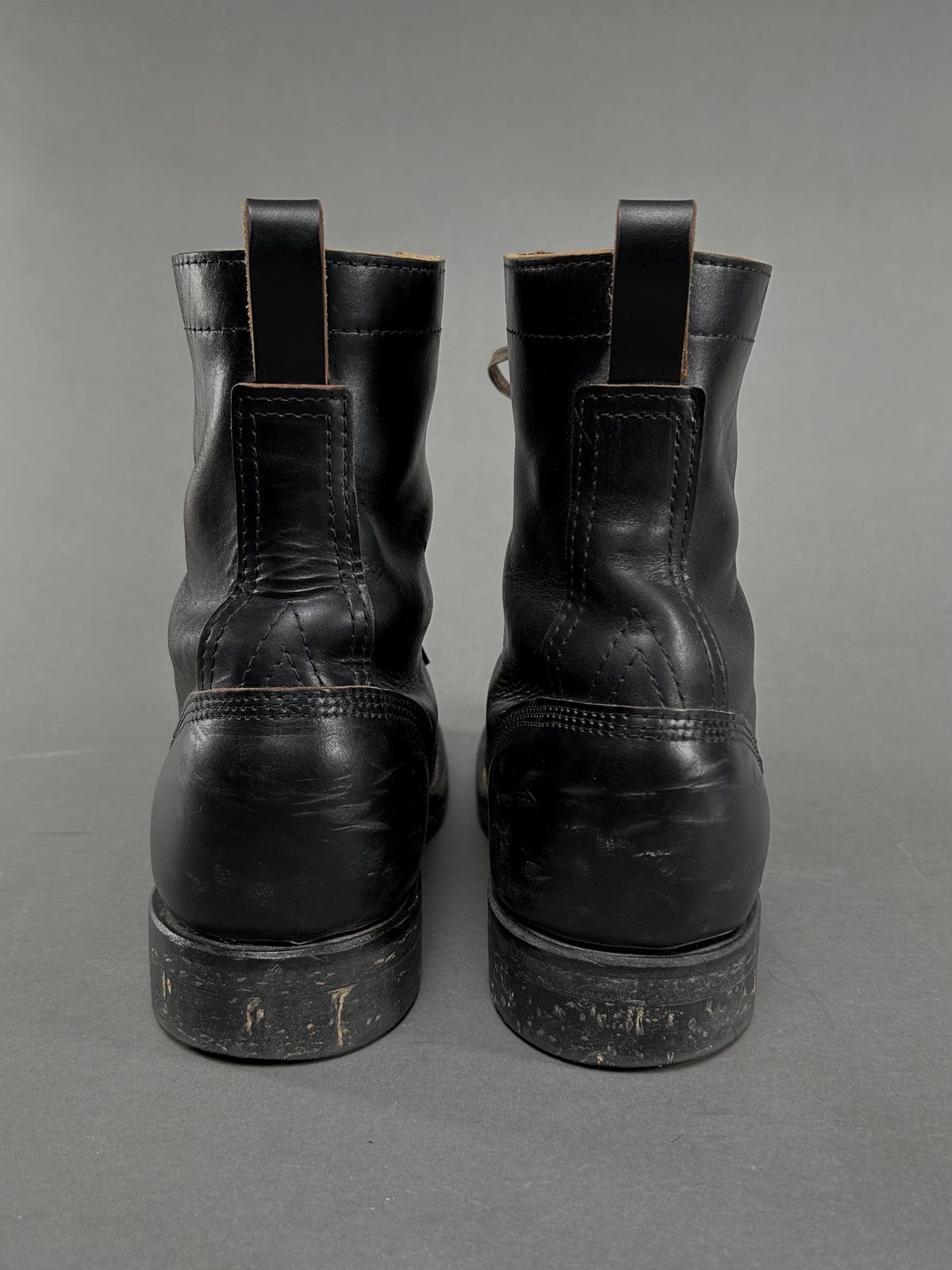 Photo by Wesbornbrand on November 6, 2024 of the Wesborn Custom Model in Horween Black Chromexcel.