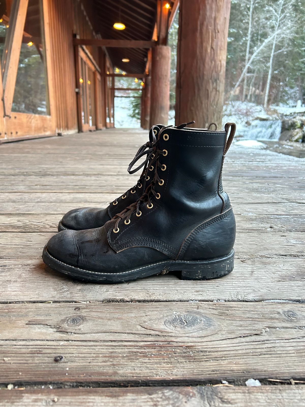 Photo by Wesbornbrand on December 1, 2024 of the Wesborn Custom Model in Horween Black Chromexcel.