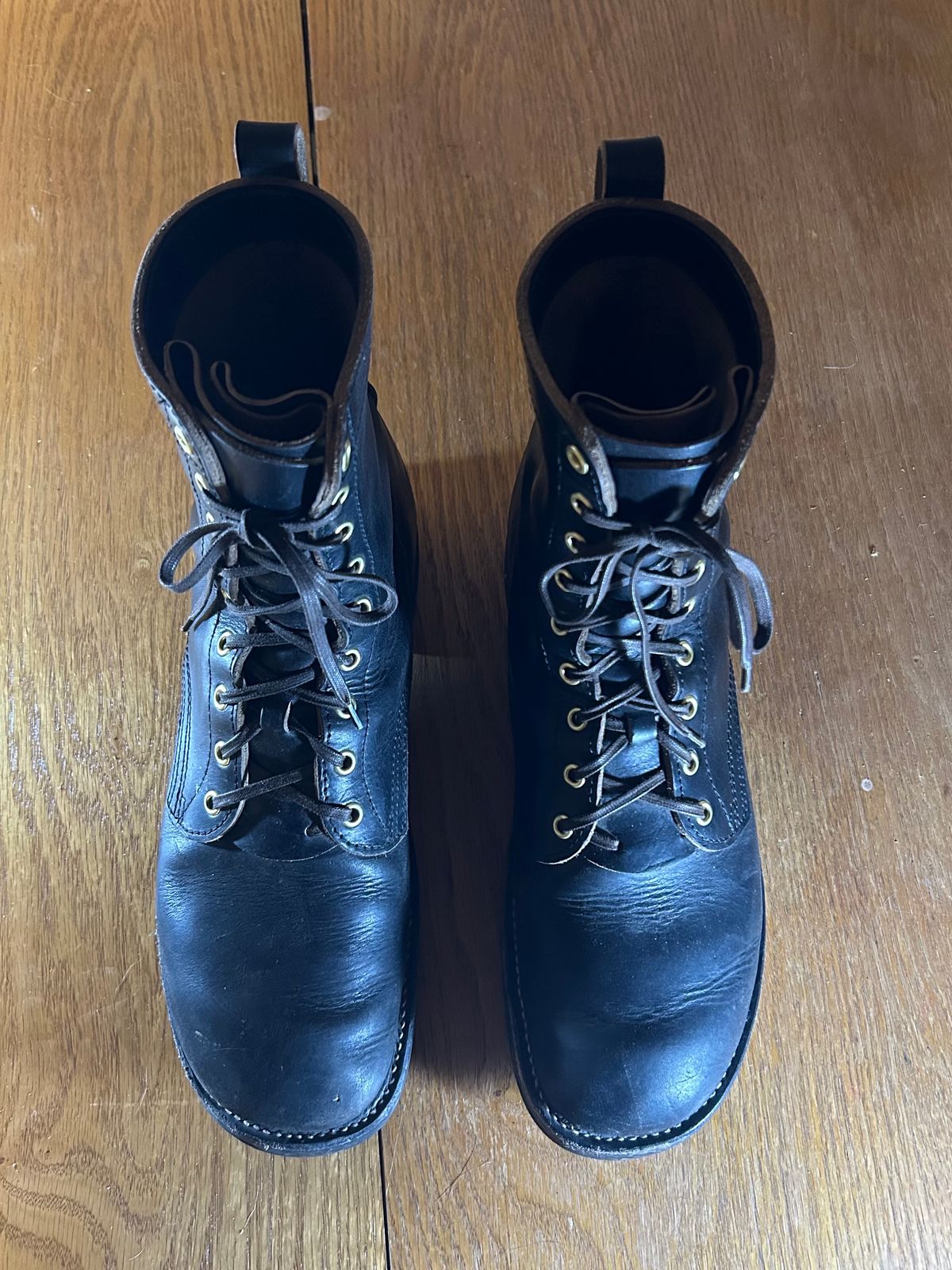 Photo by Wesbornbrand on January 6, 2025 of the Wesborn Custom Model in Horween Black Chromexcel.