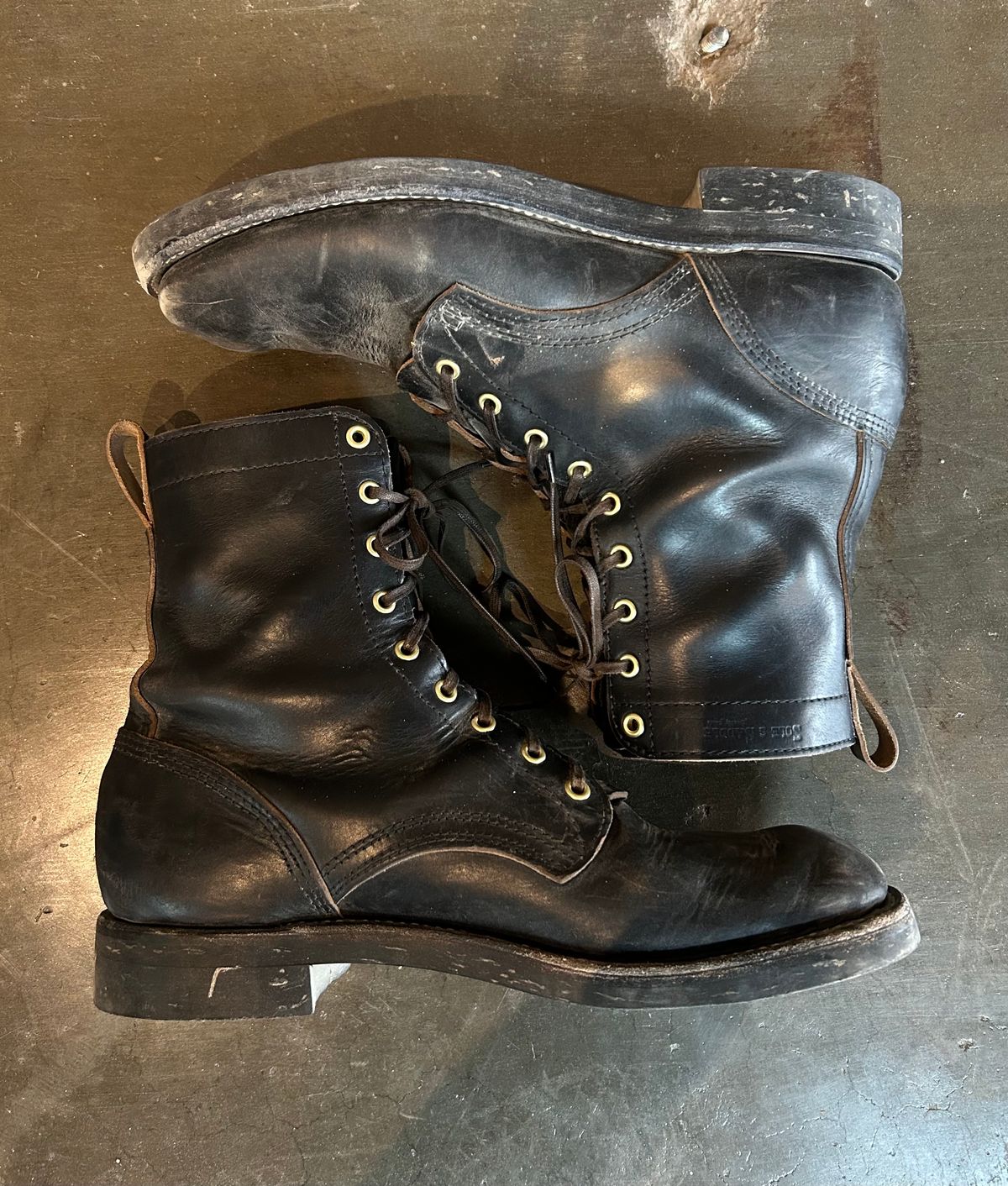 Photo by Wesbornbrand on February 4, 2025 of the Wesborn Custom Model in Horween Black Chromexcel.