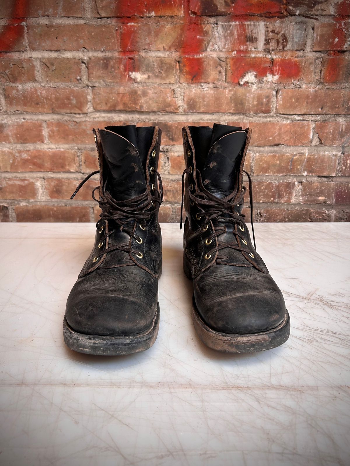 Photo by Wesbornbrand on March 3, 2025 of the Wesborn Custom Model in Horween Black Chromexcel.