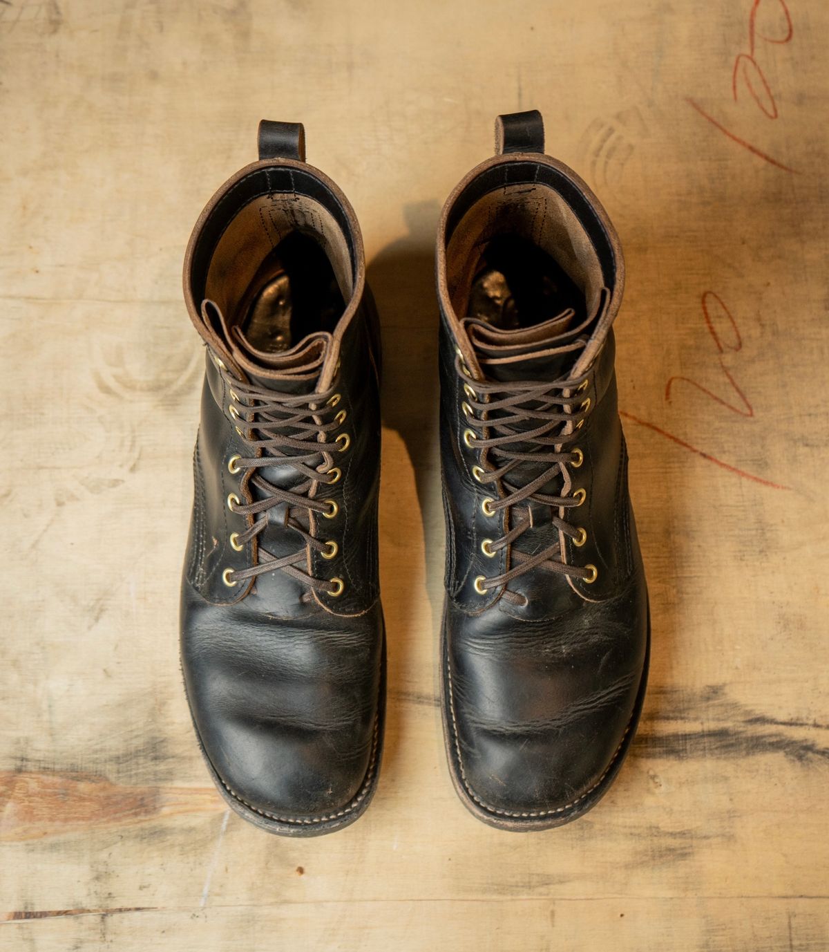Photo by Wesbornbrand on April 2, 2025 of the Wesborn Custom Model in Horween Black Chromexcel.