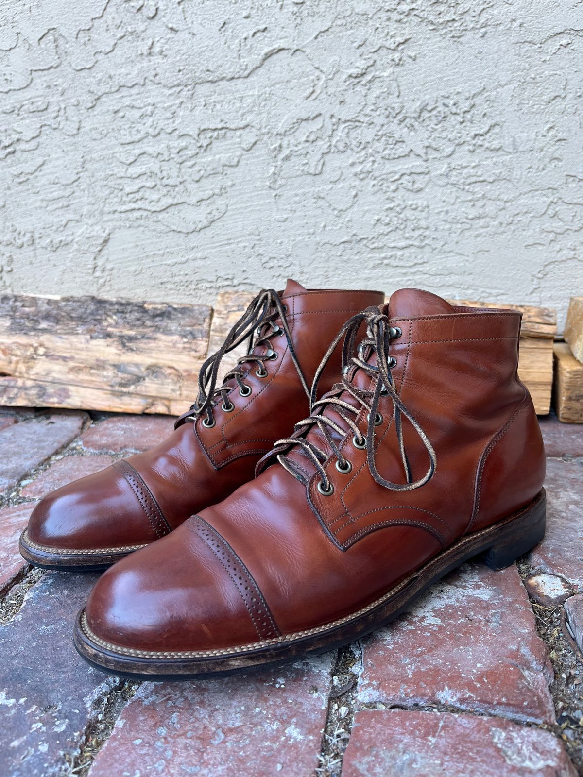 Photo by quaidieurodeo on October 2, 2025 of the Viberg Service Boot BCT in Maryam Used Cuoio Vitello Calf.