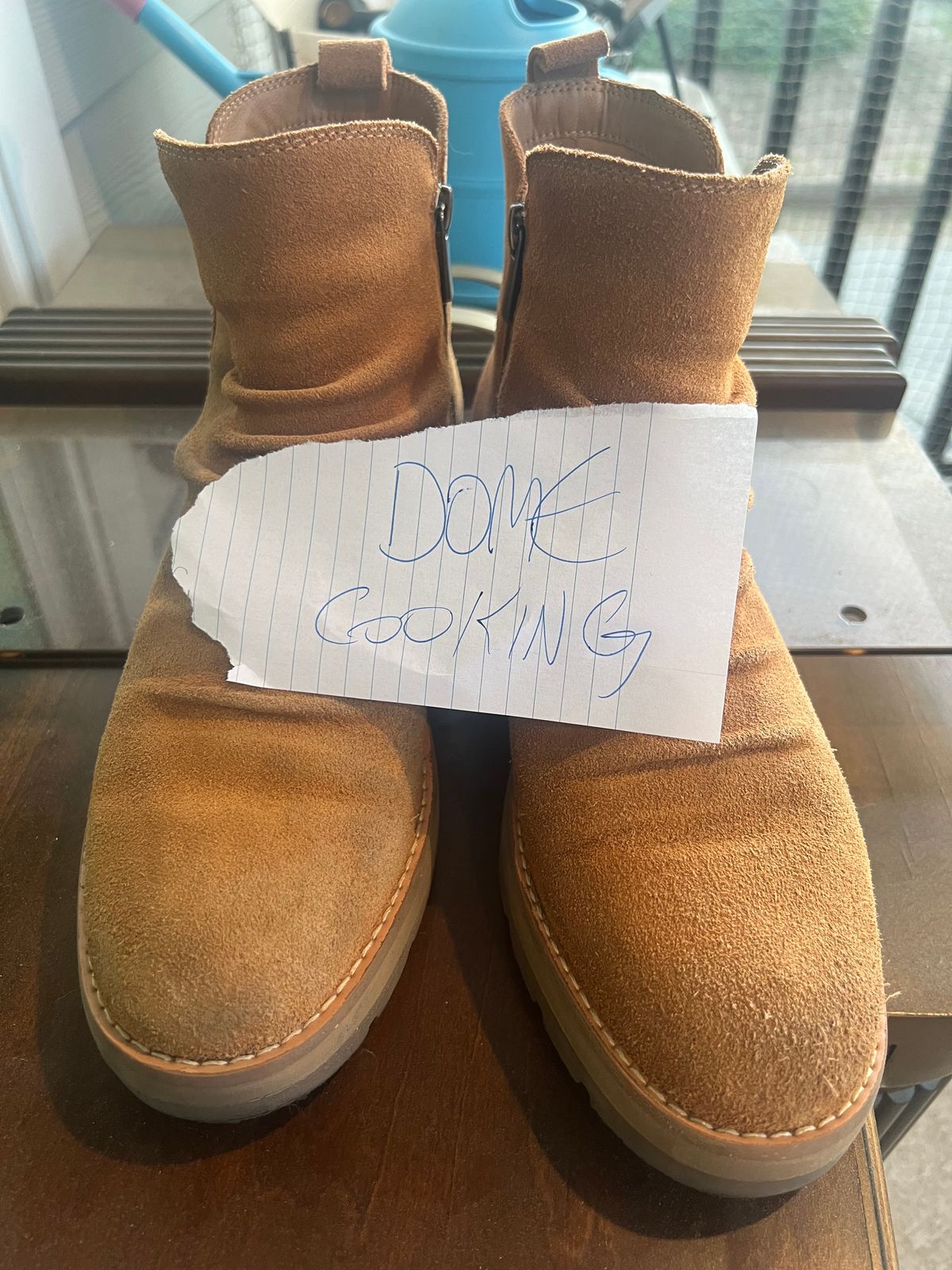 Photo by fenhems on November 5, 2025 of the earth et yonder in light brown 230 roughout.