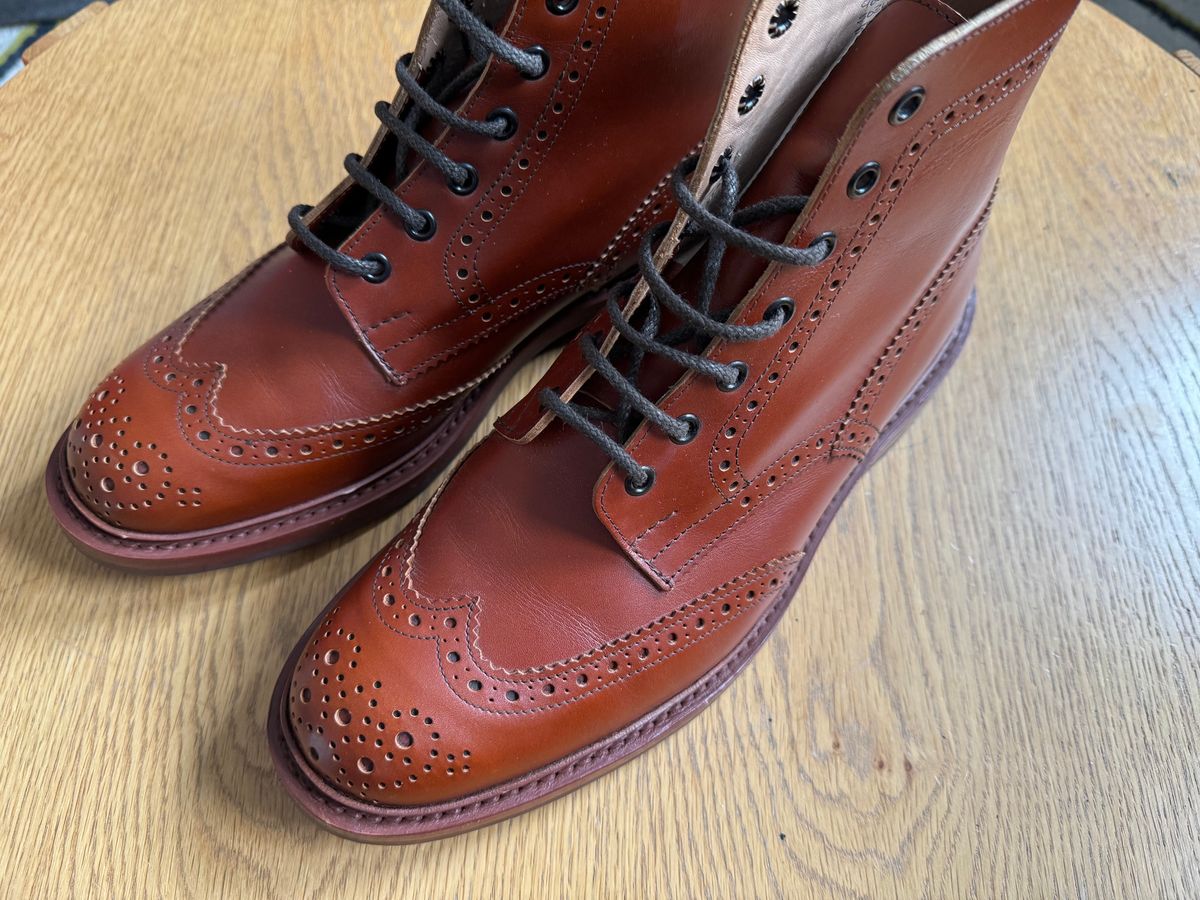 Photo by claus on April 1, 2024 of the Tricker's Stow Country Boot in Marron Antique.
