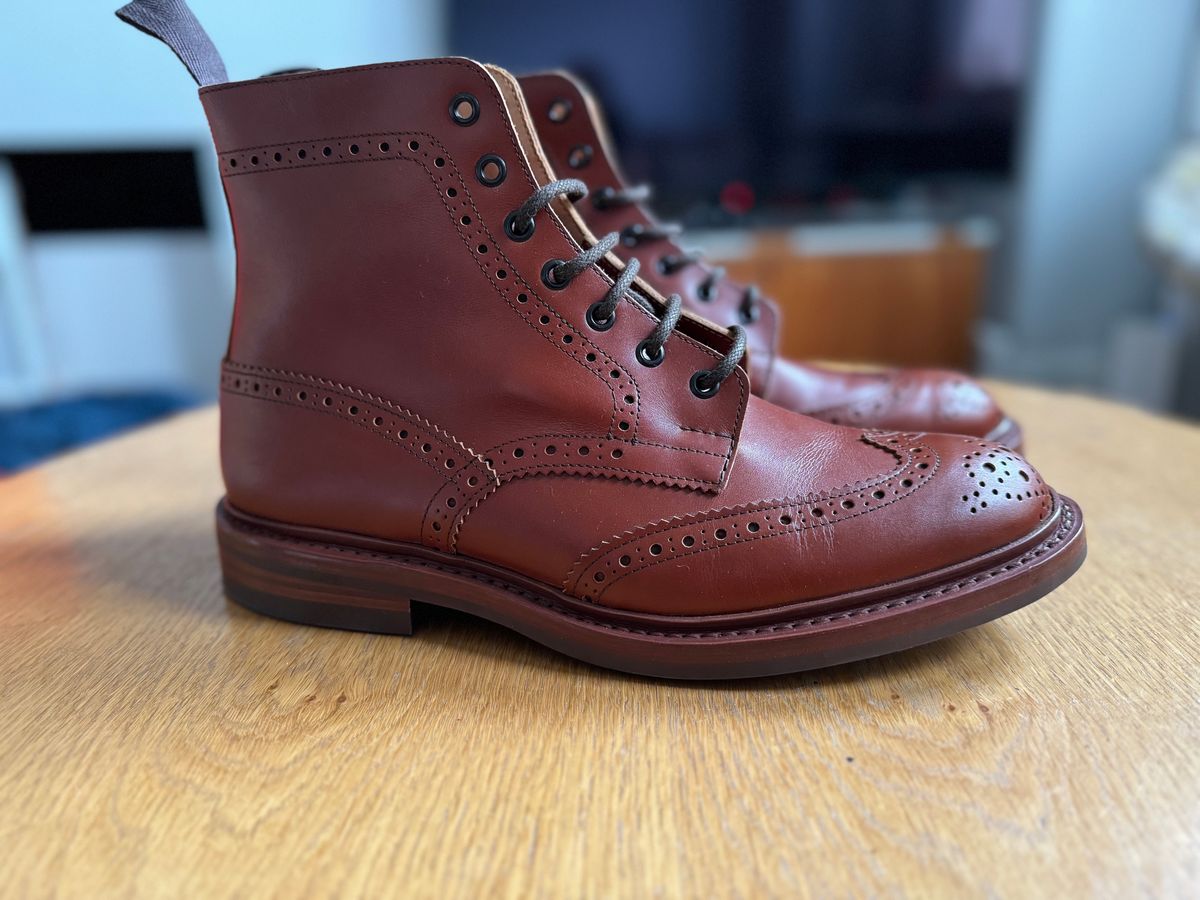 Photo by claus on April 1, 2024 of the Tricker's Stow Country Boot in Marron Antique.