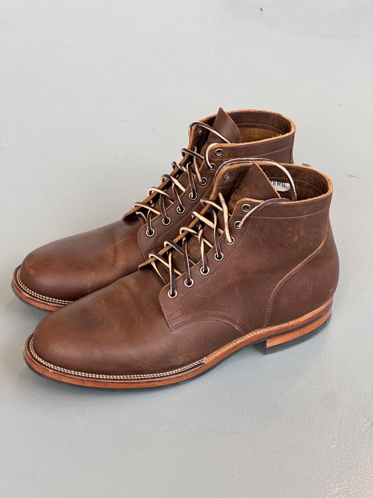 Photo by claus on March 31, 2025 of the Viberg Service Boot in Horween Wheat Predator.