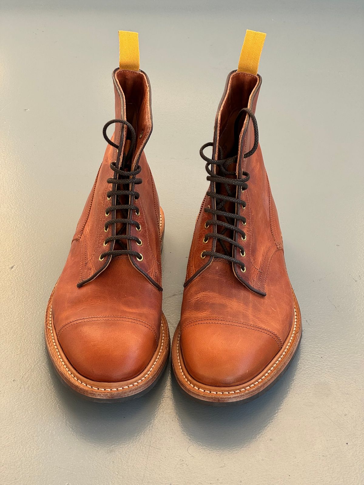 Photo by claus on October 1, 2025 of the Tricker's Churchill in Horween Natural Dublin.