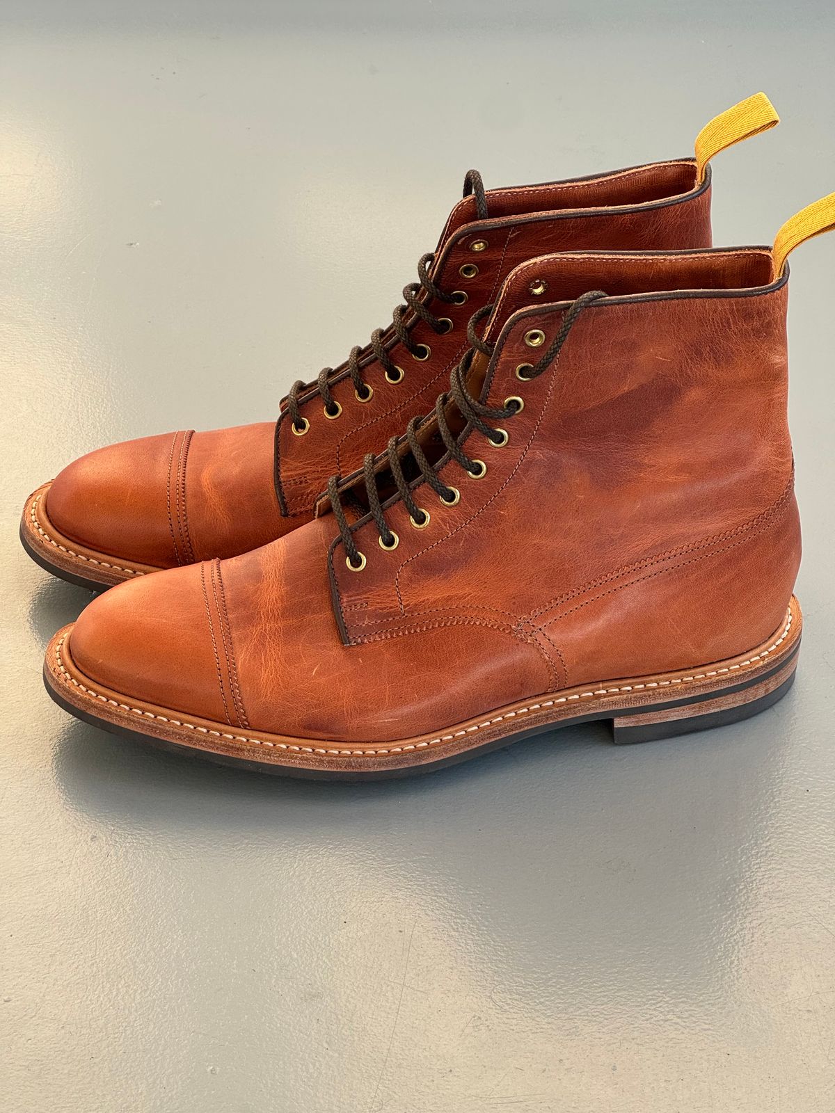 Photo by claus on October 1, 2025 of the Tricker's Churchill in Horween Natural Dublin.