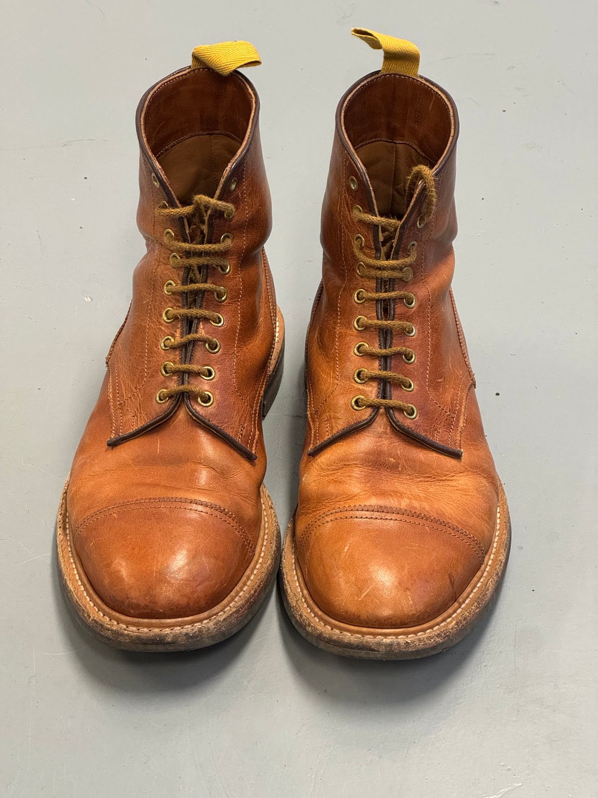 Photo by claus on December 3, 2025 of the Tricker's Churchill in Horween Natural Dublin.