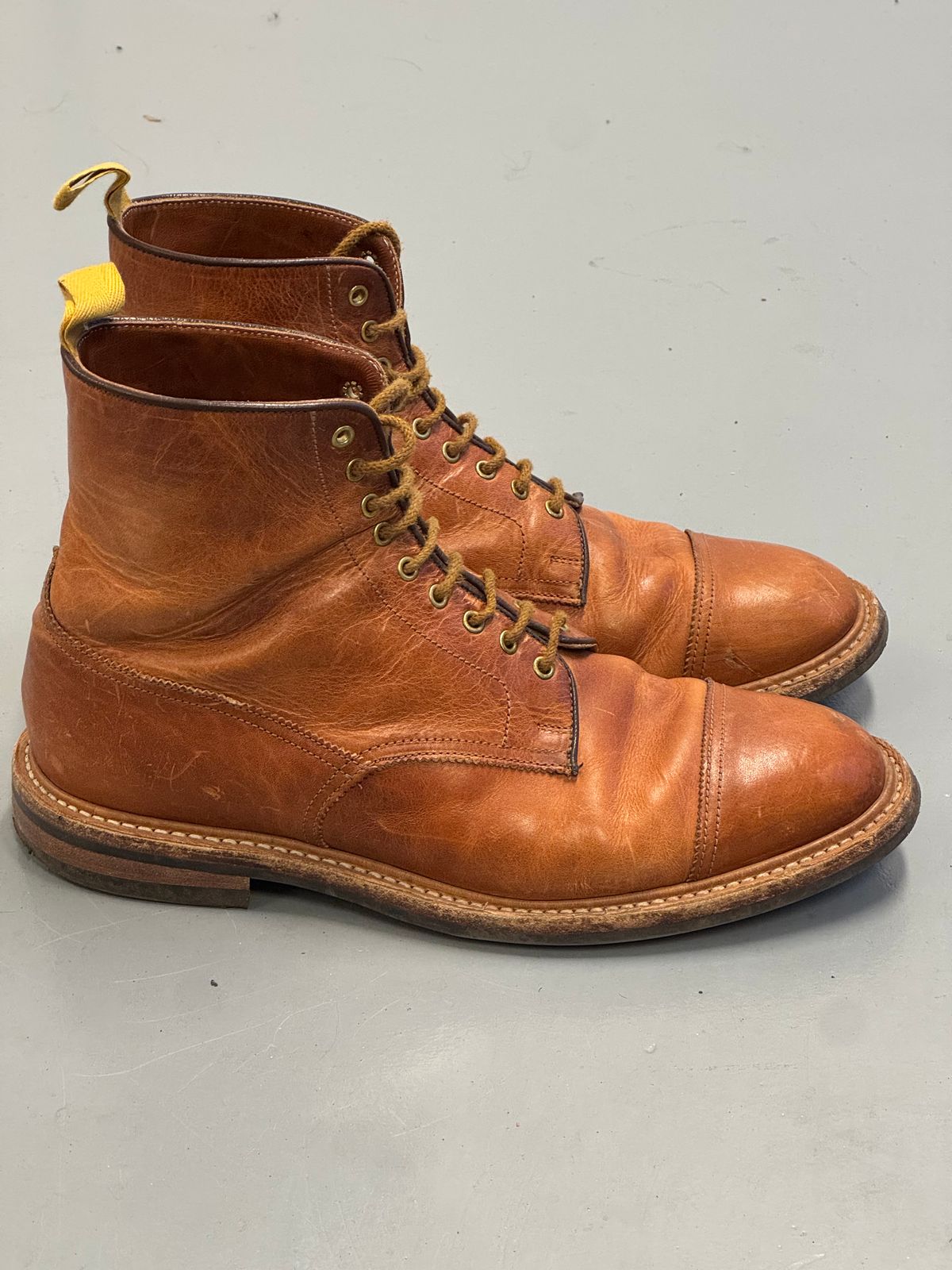 Photo by claus on December 3, 2025 of the Tricker's Churchill in Horween Natural Dublin.