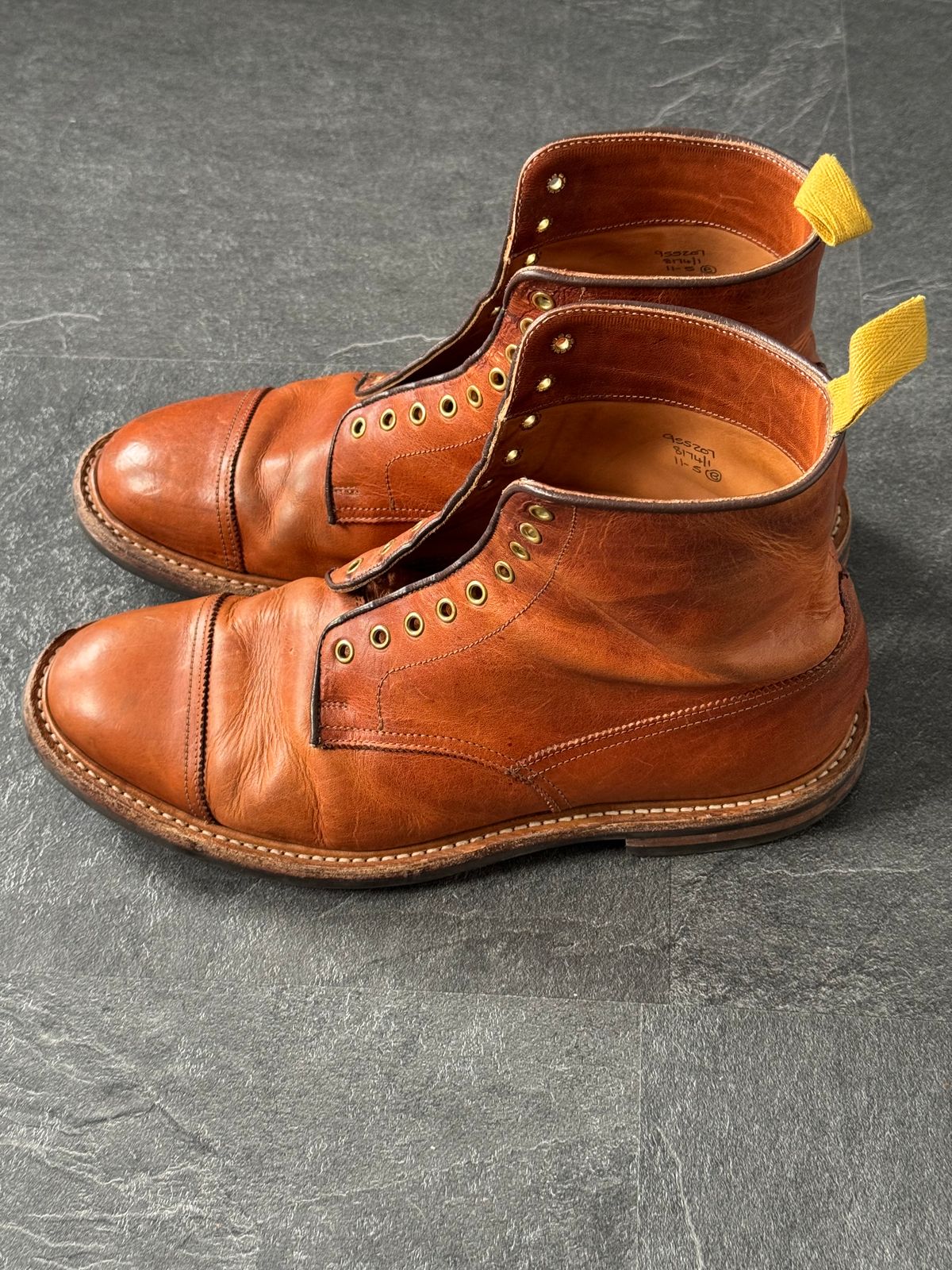 Photo by claus on February 1, 2026 of the Tricker's Churchill in Horween Natural Dublin.