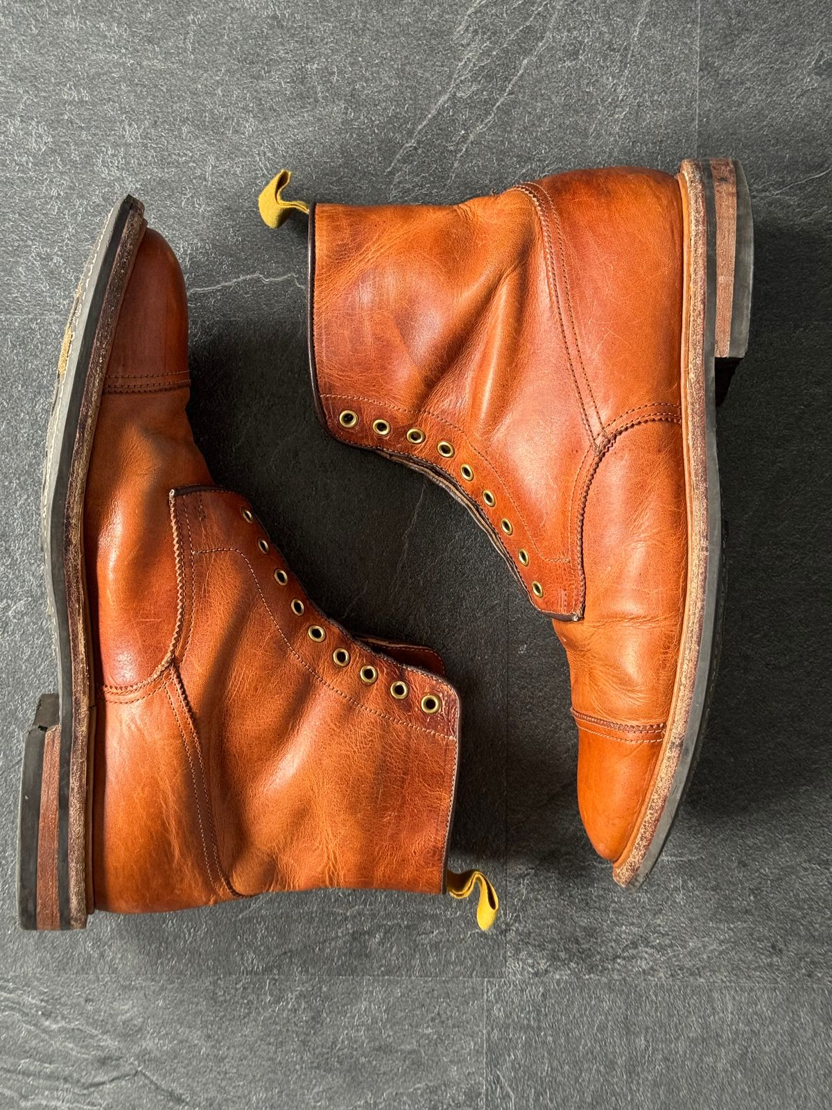 Photo by claus on February 1, 2026 of the Tricker's Churchill in Horween Natural Dublin.