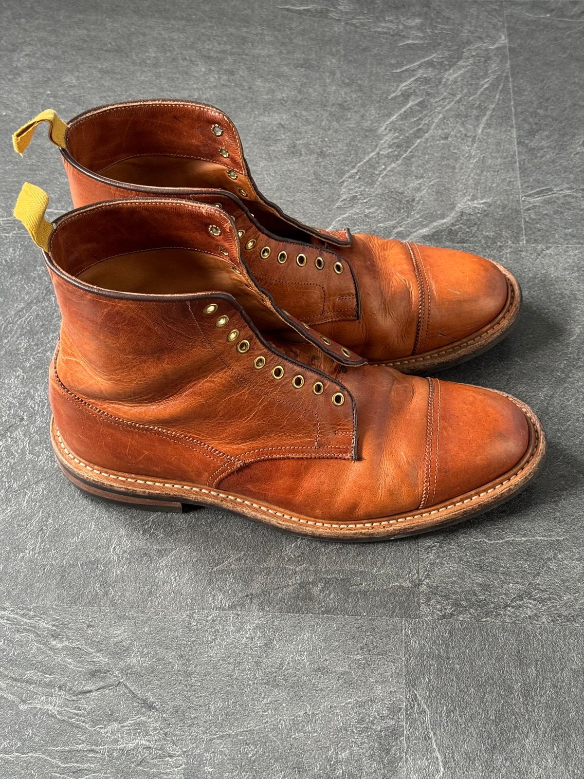 Photo by claus on February 1, 2026 of the Tricker's Churchill in Horween Natural Dublin.