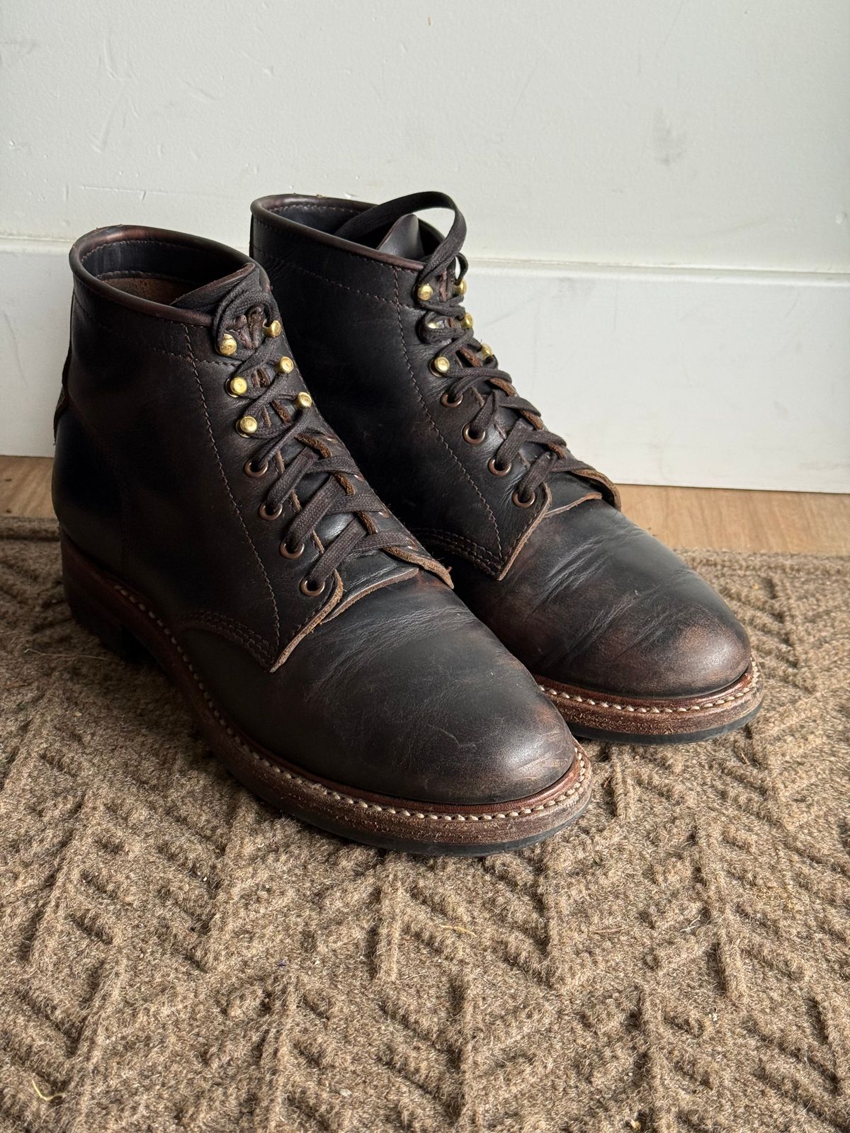 Photo by gameofdrones on June 26, 2026 of the John Lofgren El Capitan in Horween Black Chromexcel.