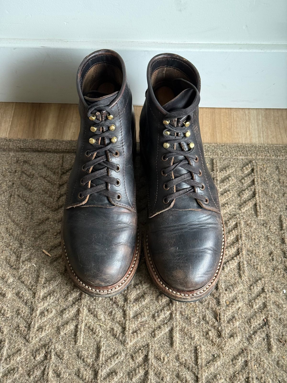 Photo by gameofdrones on June 26, 2026 of the John Lofgren El Capitan in Horween Black Chromexcel.