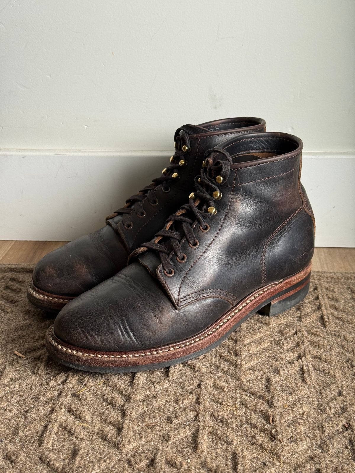 Photo by gameofdrones on June 26, 2026 of the John Lofgren El Capitan in Horween Black Chromexcel.