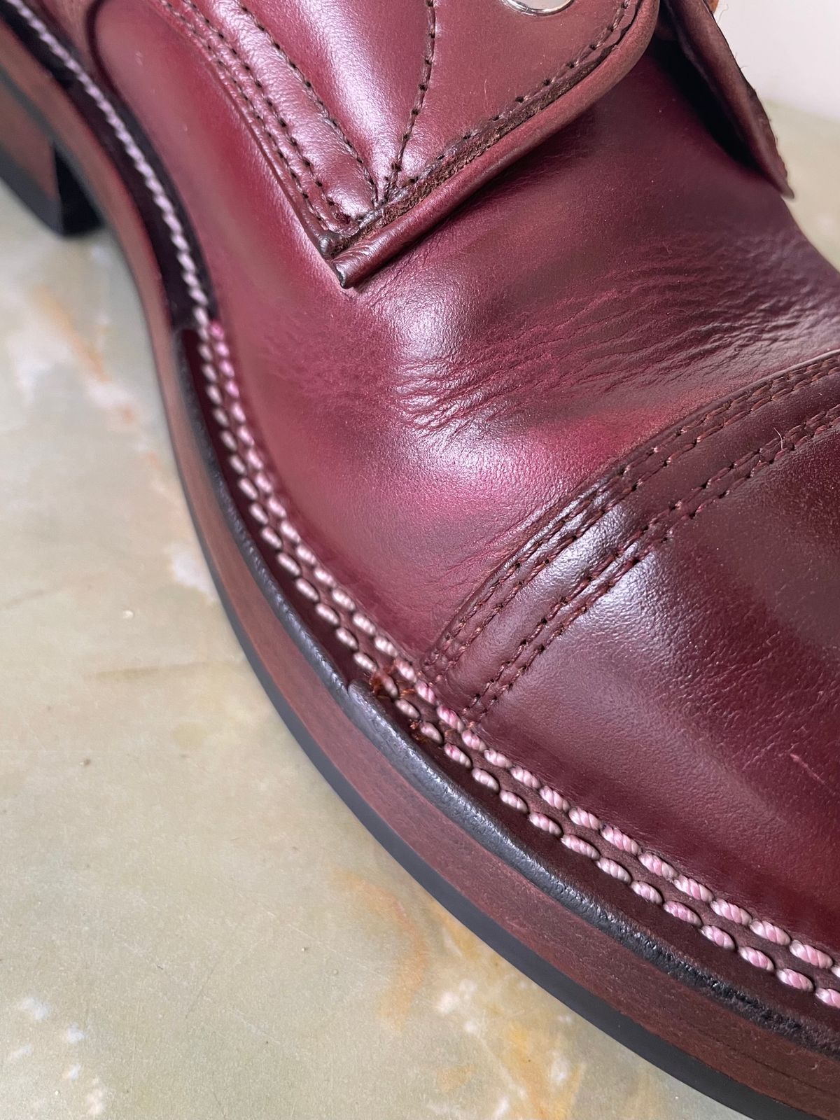 Photo by bluejudeman on November 14, 2024 of the Txture Custom Model in oxblood pull up.