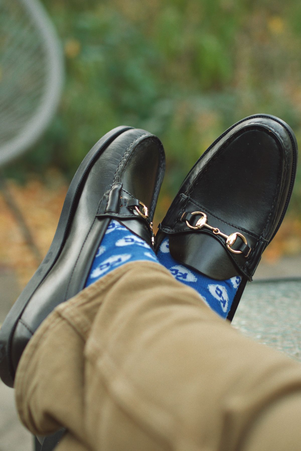 Photo by clintashlock on October 17, 2024 of the Oak Street Bootmakers Bit Moc in Teacore Black Overdye Horse Rump.