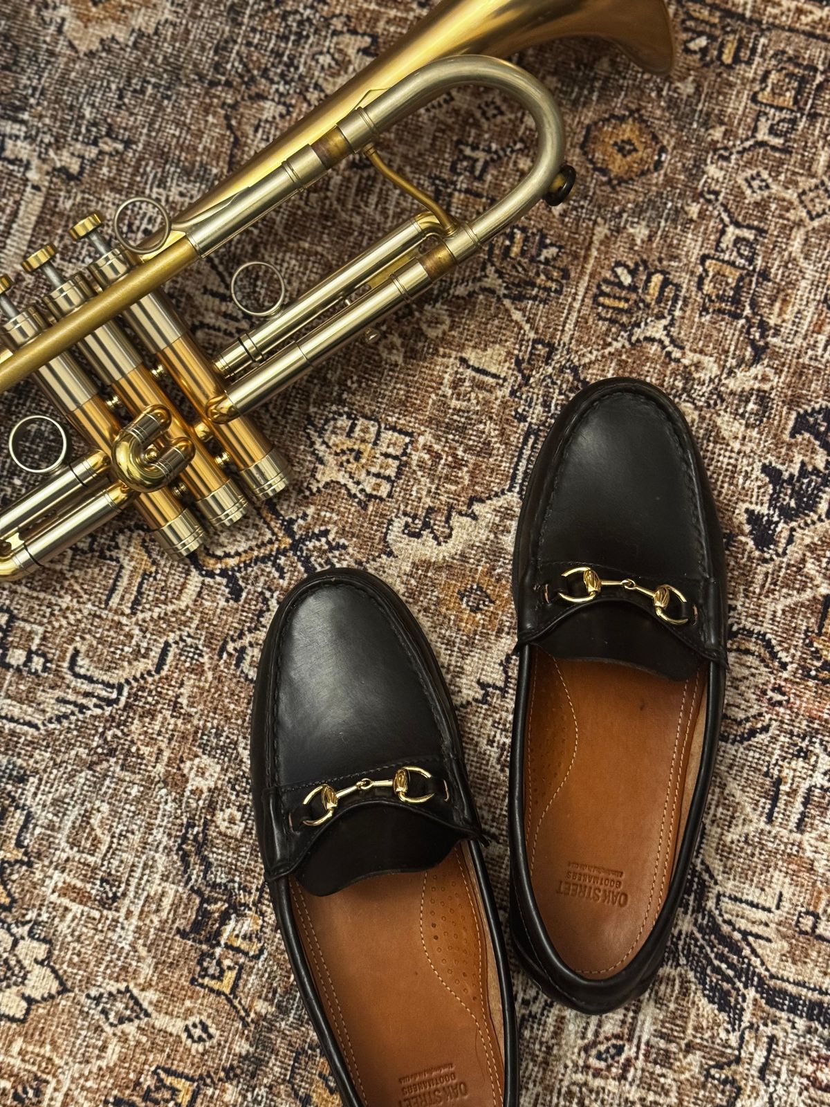 Photo by clintashlock on January 5, 2025 of the Oak Street Bootmakers Bit Moc in Teacore Black Overdye Horse Rump.
