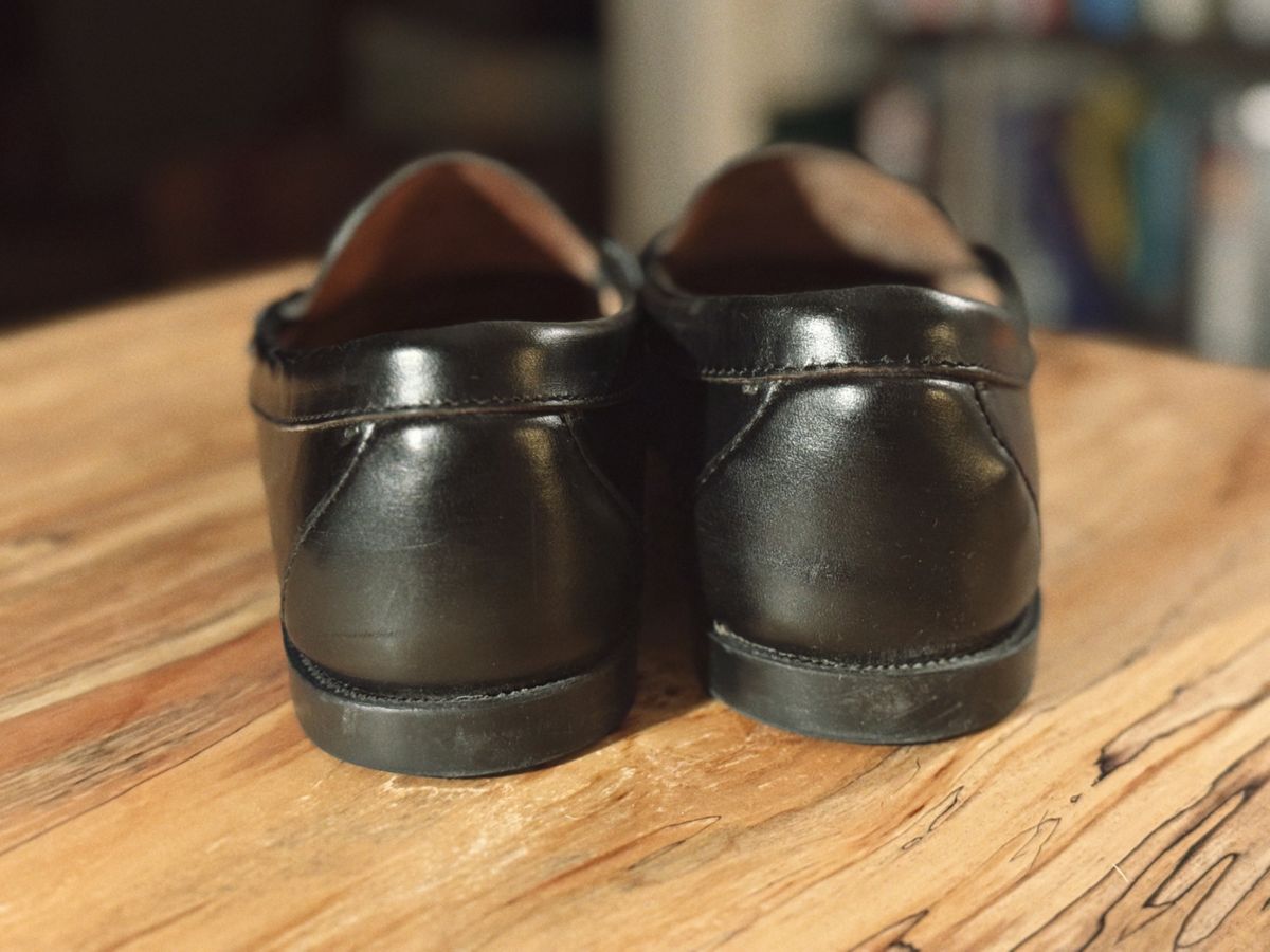 Photo by clintashlock on March 6, 2025 of the Oak Street Bootmakers Bit Moc in Teacore Black Overdye Horse Rump.