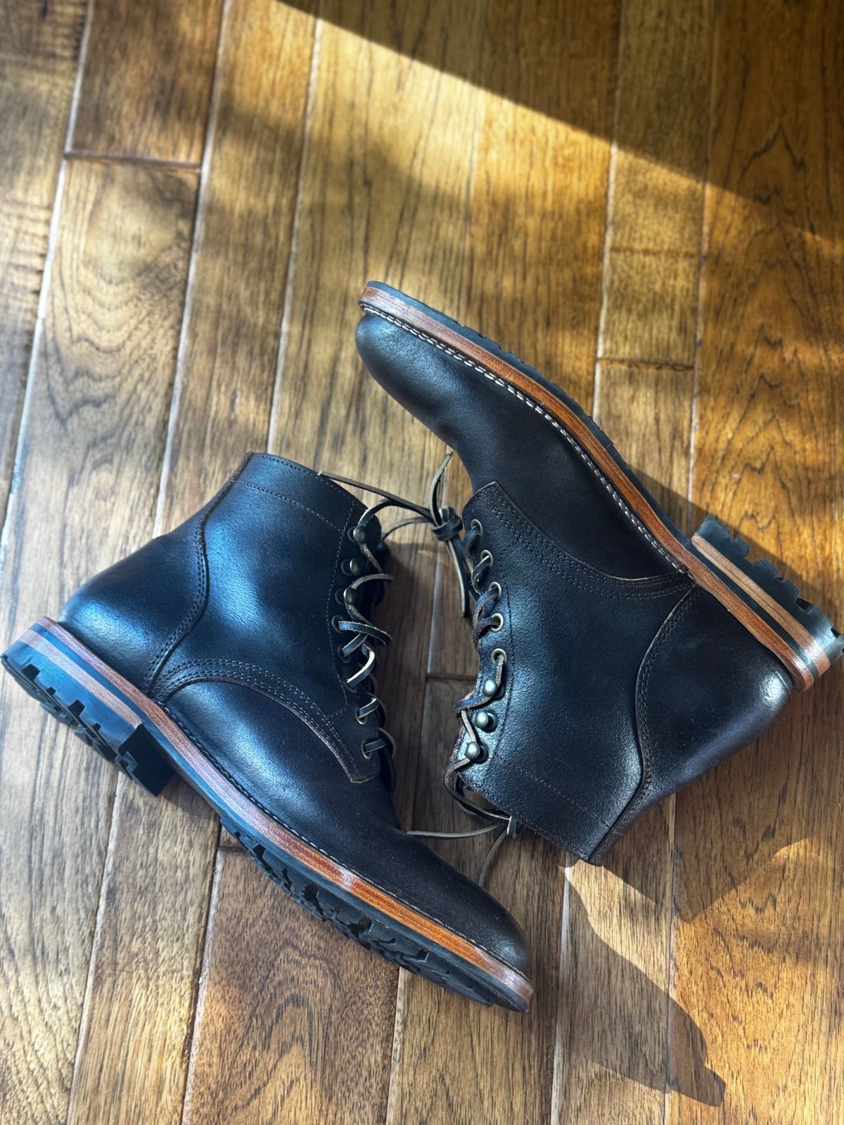 Photo by clintashlock on November 5, 2025 of the Parkhurst Allen Stitchdown in Horween Brown Waxed Flesh.