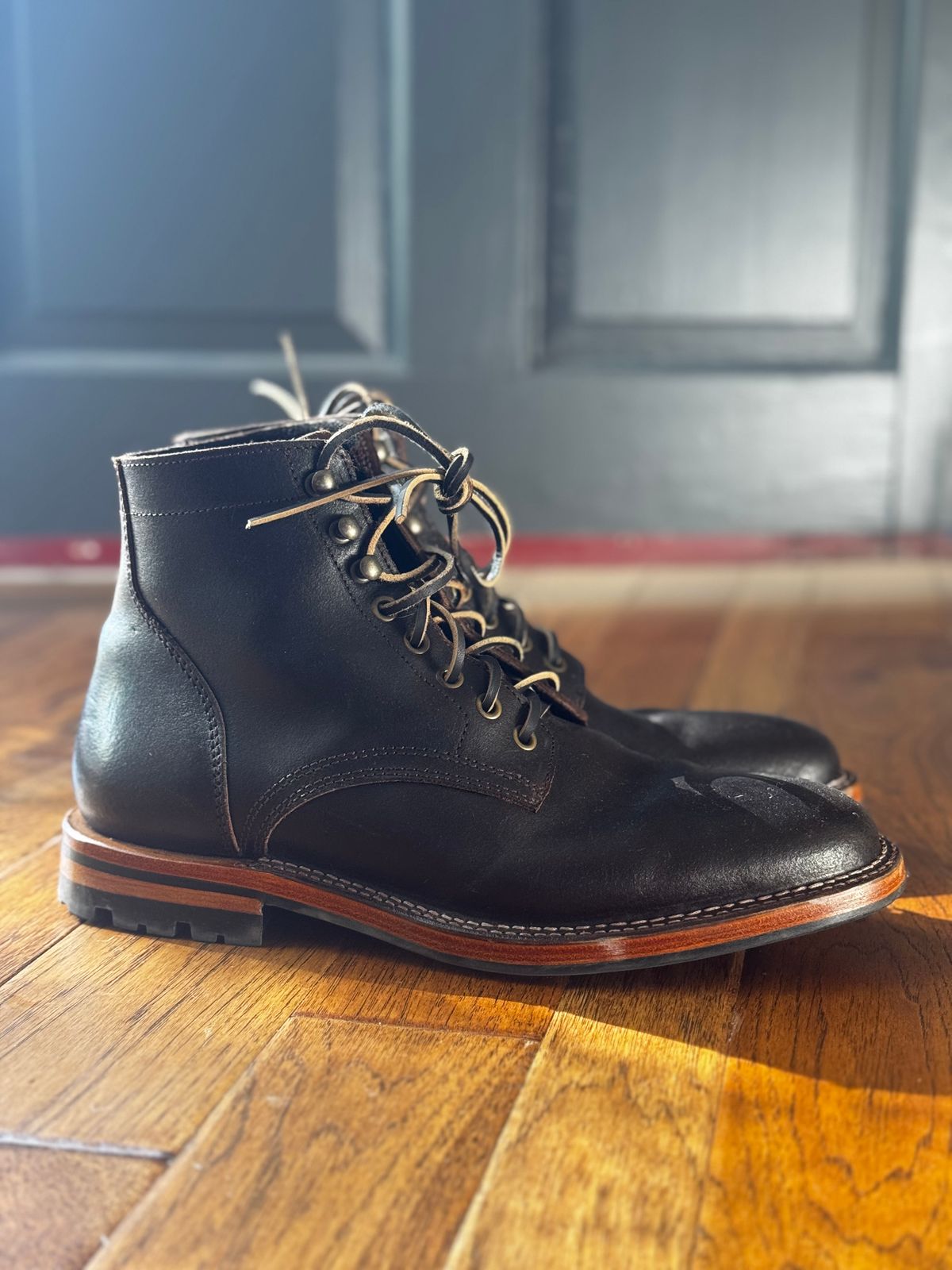 Photo by clintashlock on November 5, 2025 of the Parkhurst Allen Stitchdown in Horween Brown Waxed Flesh.