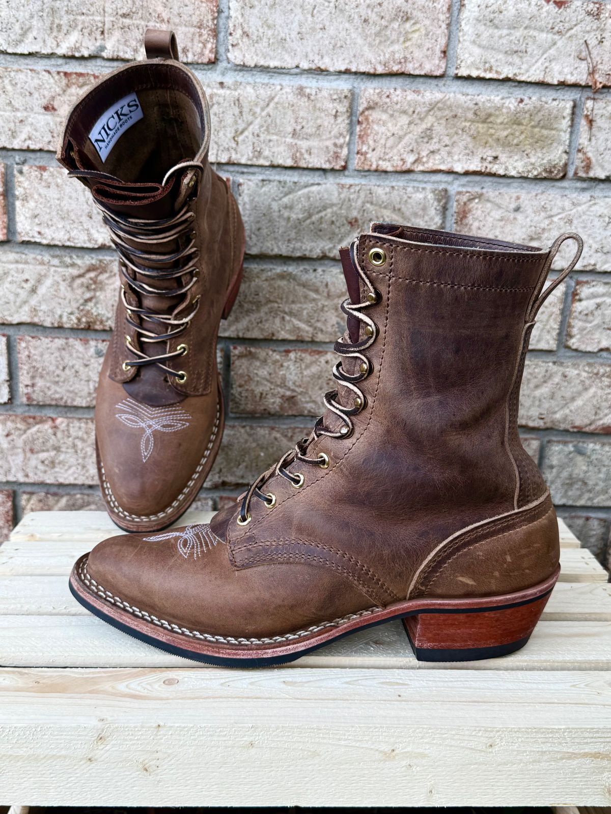 Photo by PatinaThunderDazzle on November 1, 2025 of the Nicks Packer in Predator Natural.