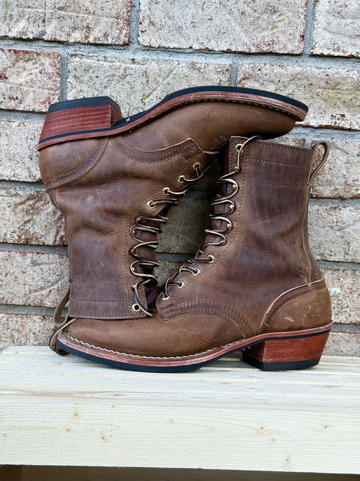 Photo by PatinaThunderDazzle on November 1, 2025 of the Nicks Packer in Predator Natural.