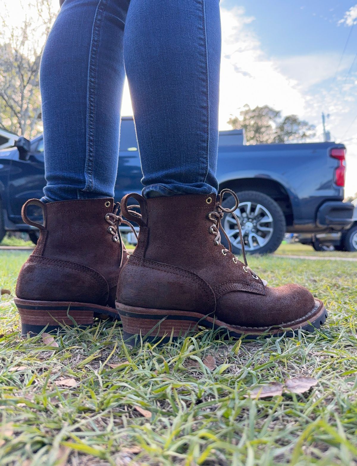 Photo by PatinaThunderDazzle on February 21, 2025 of the Nicks Urban Logger in Seidel 1964 Walnut Roughout.