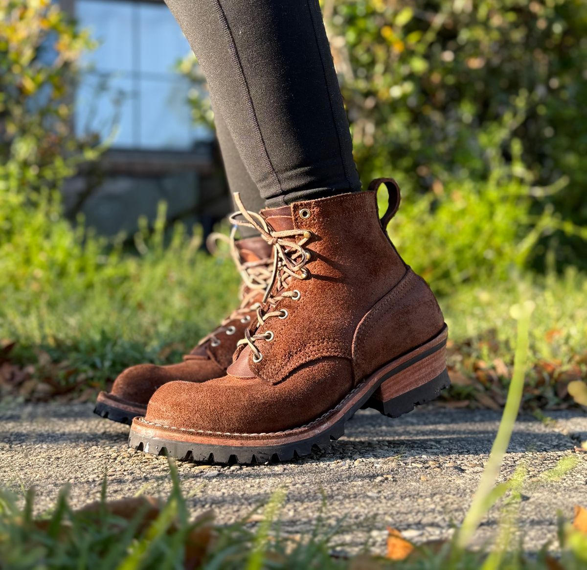 Photo by PatinaThunderDazzle on March 18, 2025 of the Nicks Urban Logger in Seidel 1964 Walnut Roughout.