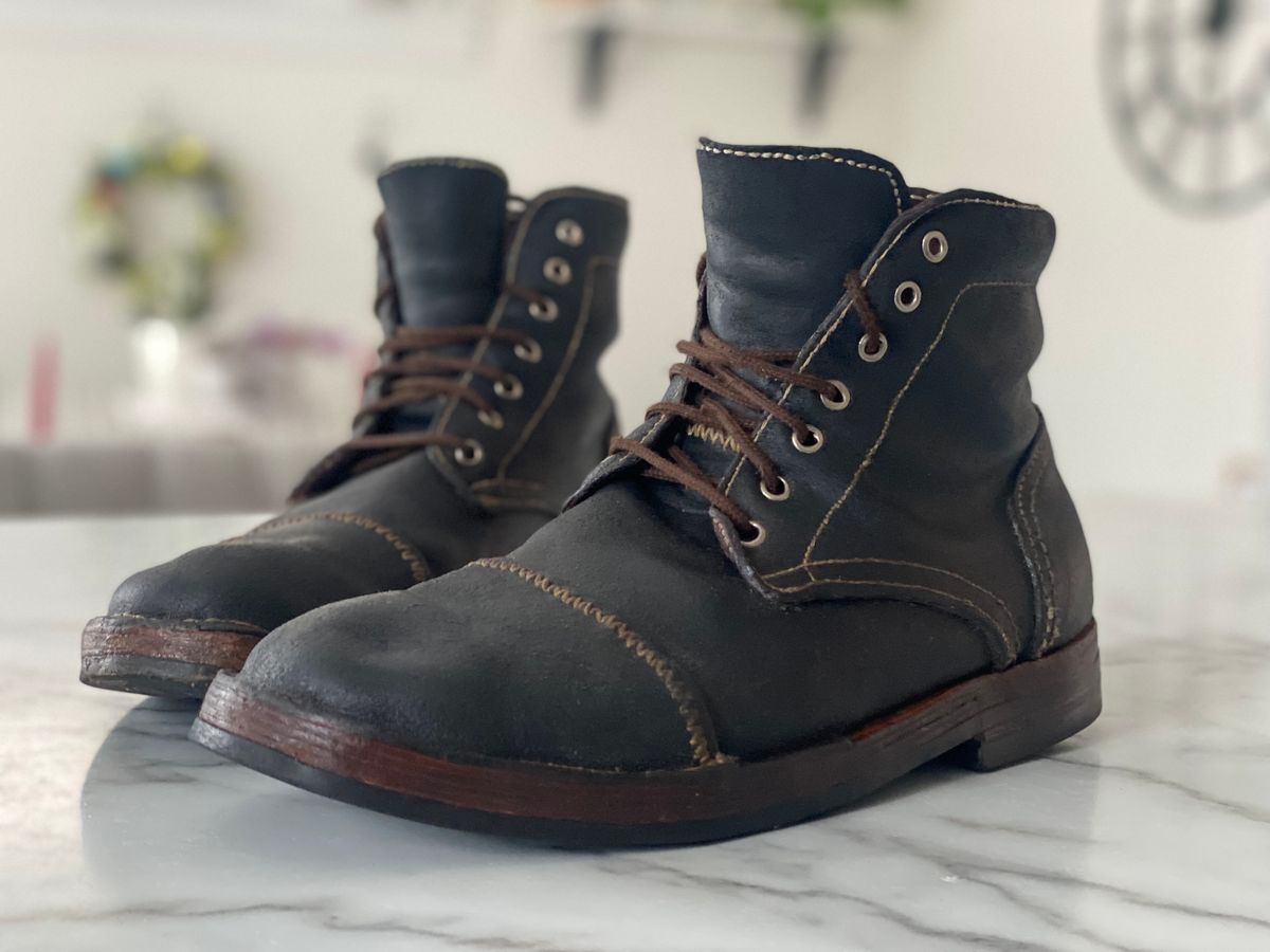 Photo by Uncle_Dans_Boots on April 3, 2025 of the Uncle Dan’s Boots Blue Rough Out Moose in Moose.