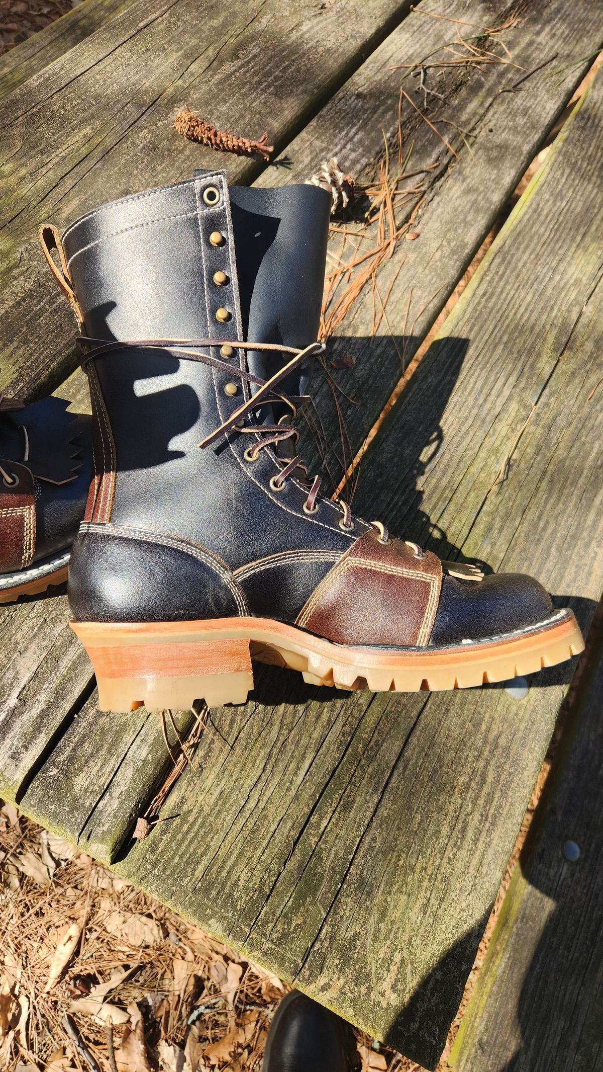 Photo by Hayduke on March 11, 2025 of the Frank's Boots Type 2 Highlander in Horween Black Waxed Flesh & Horween Cinnamon Waxed Flesh.