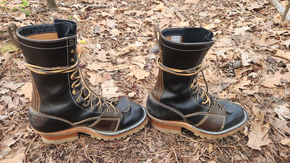 Photo by Hayduke on March 24, 2025 of the Frank's Boots Type 2 Highlander in Horween Black Waxed Flesh & Horween Cinnamon Waxed Flesh.