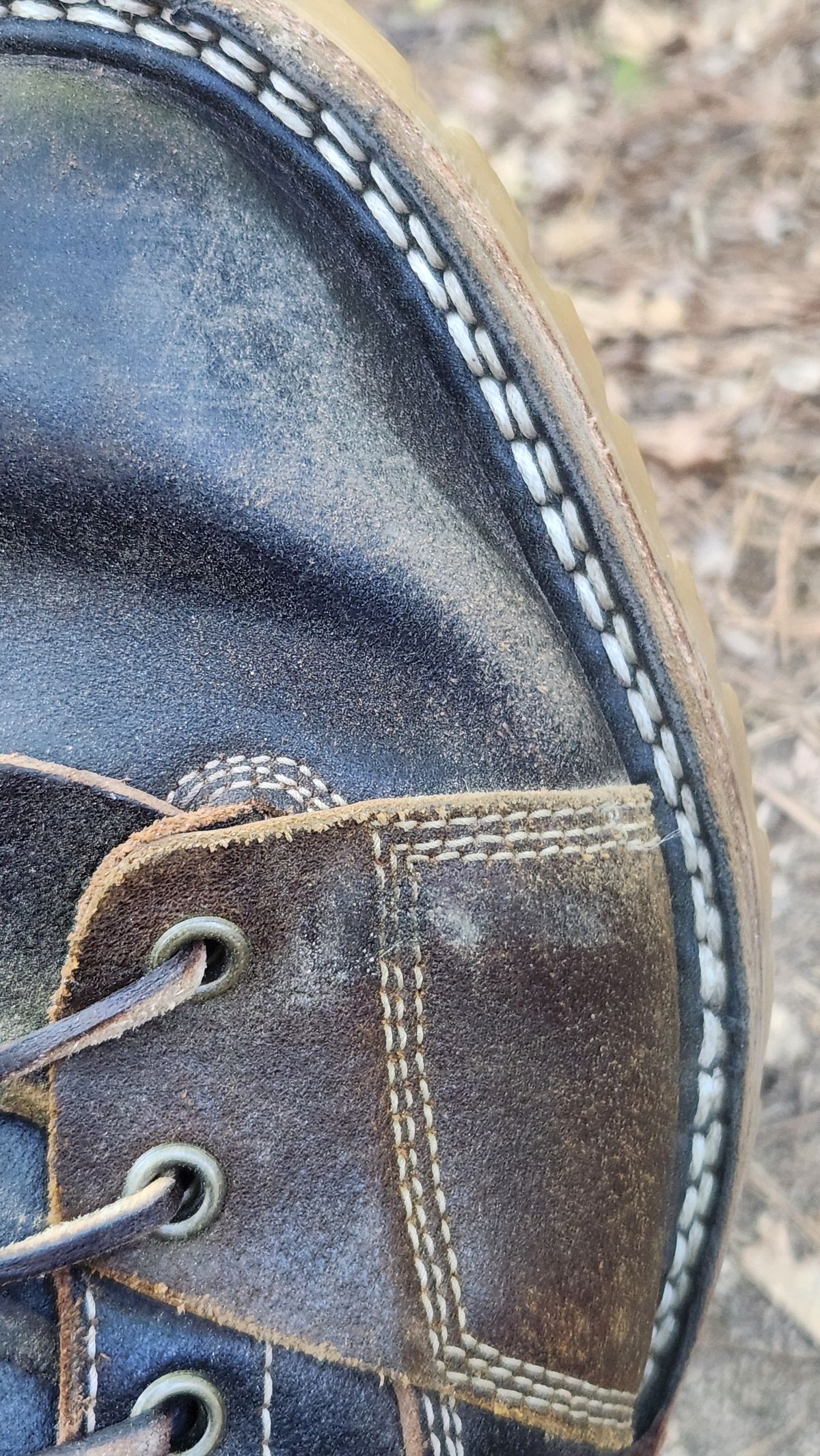 Photo by Hayduke on May 13, 2026 of the Frank's Boots Type 2 Highlander in Horween Black Waxed Flesh & Horween Cinnamon Waxed Flesh.