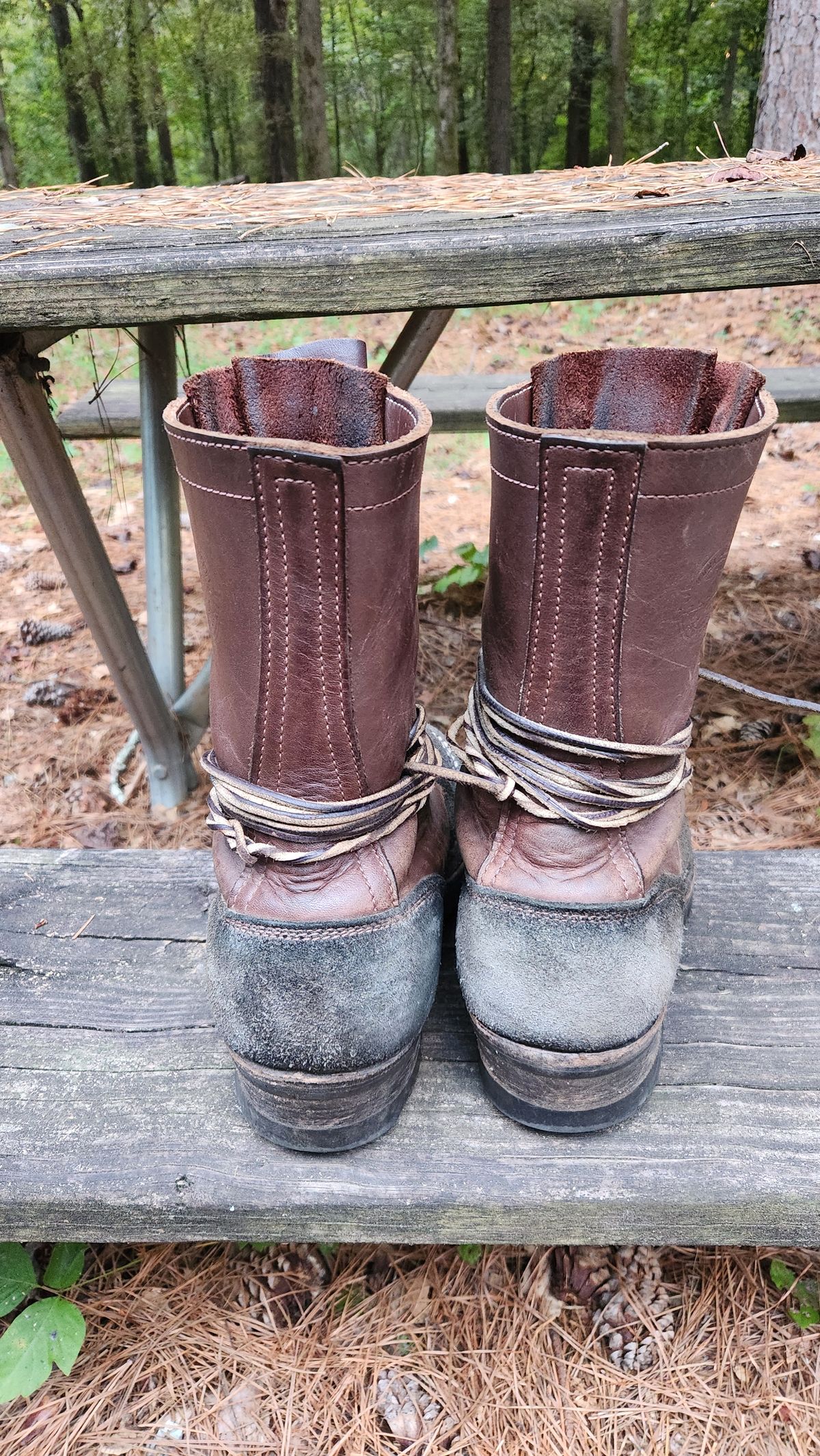 Photo by Hayduke on September 30, 2025 of the Frank's Boots The Patriot in Seidel Walnut Oil Tan & Black Roughout Work Leather.