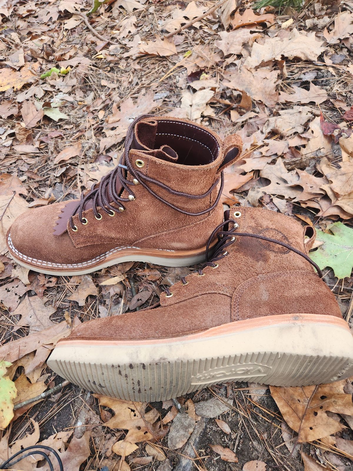 Photo by Hayduke on November 25, 2024 of the Frank's Boots Ranier in Seidel Chocolate Oil Tan Roughout.