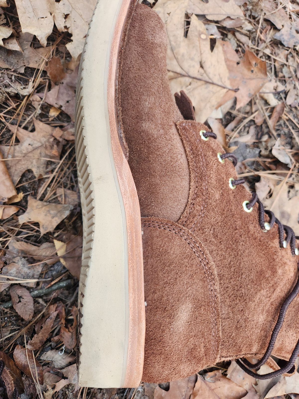 Photo by Hayduke on November 25, 2024 of the Frank's Boots Ranier in Seidel Chocolate Oil Tan Roughout.