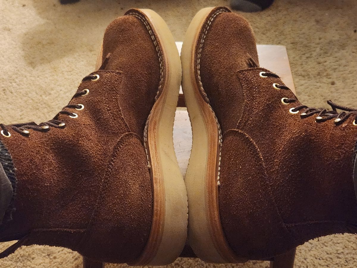 Photo by Hayduke on November 26, 2024 of the Frank's Boots Ranier in Seidel Chocolate Oil Tan Roughout.