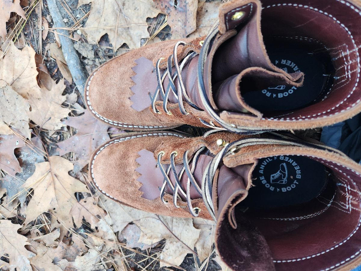 Photo by Hayduke on December 31, 2024 of the Frank's Boots Ranier in Seidel Chocolate Oil Tan Roughout.