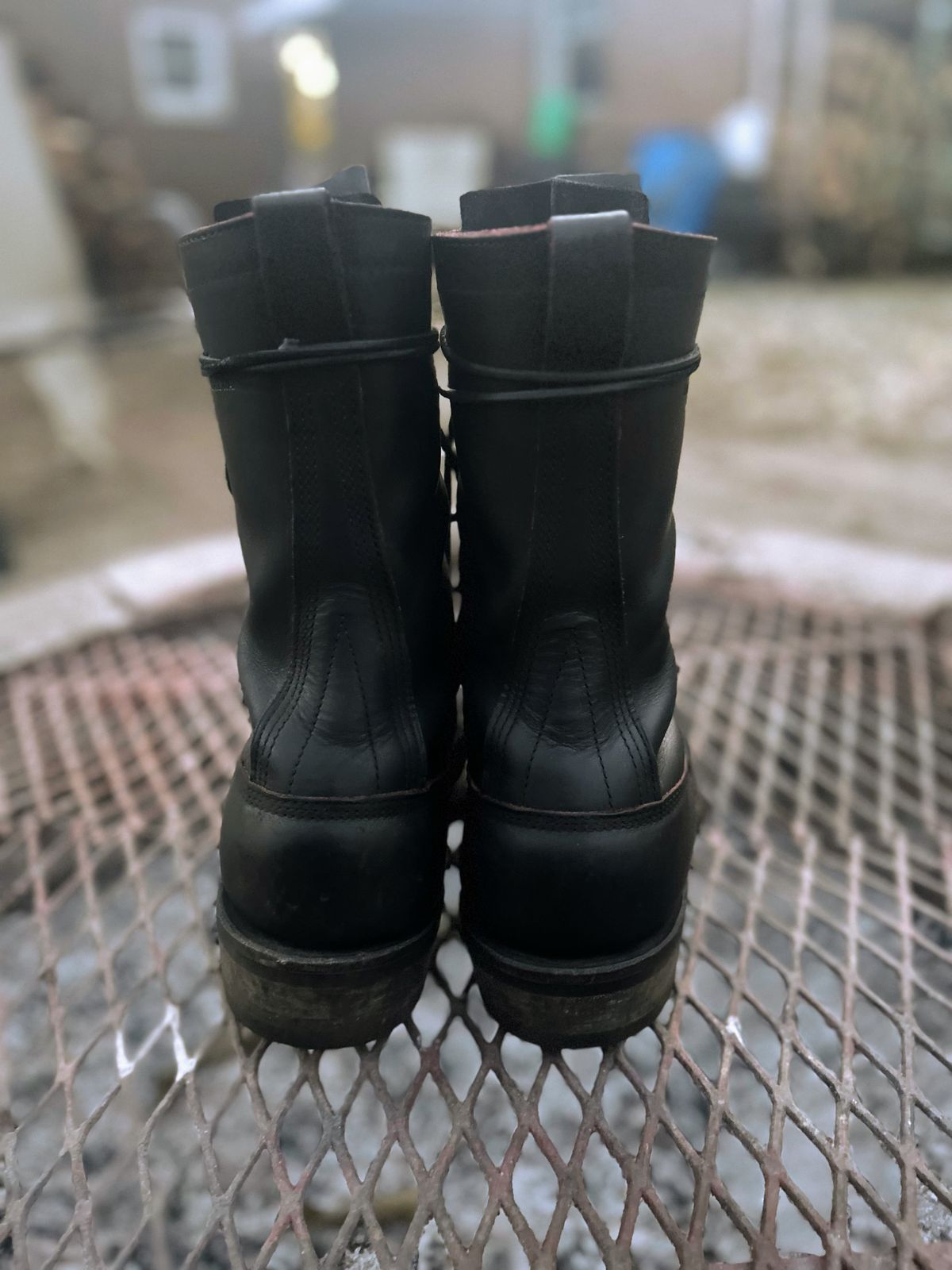 Photo by BlueAnarchy on November 3, 2025 of the White's Whites / X Rose Anvil Drifter 3.0 in Seidel Bloodcore.