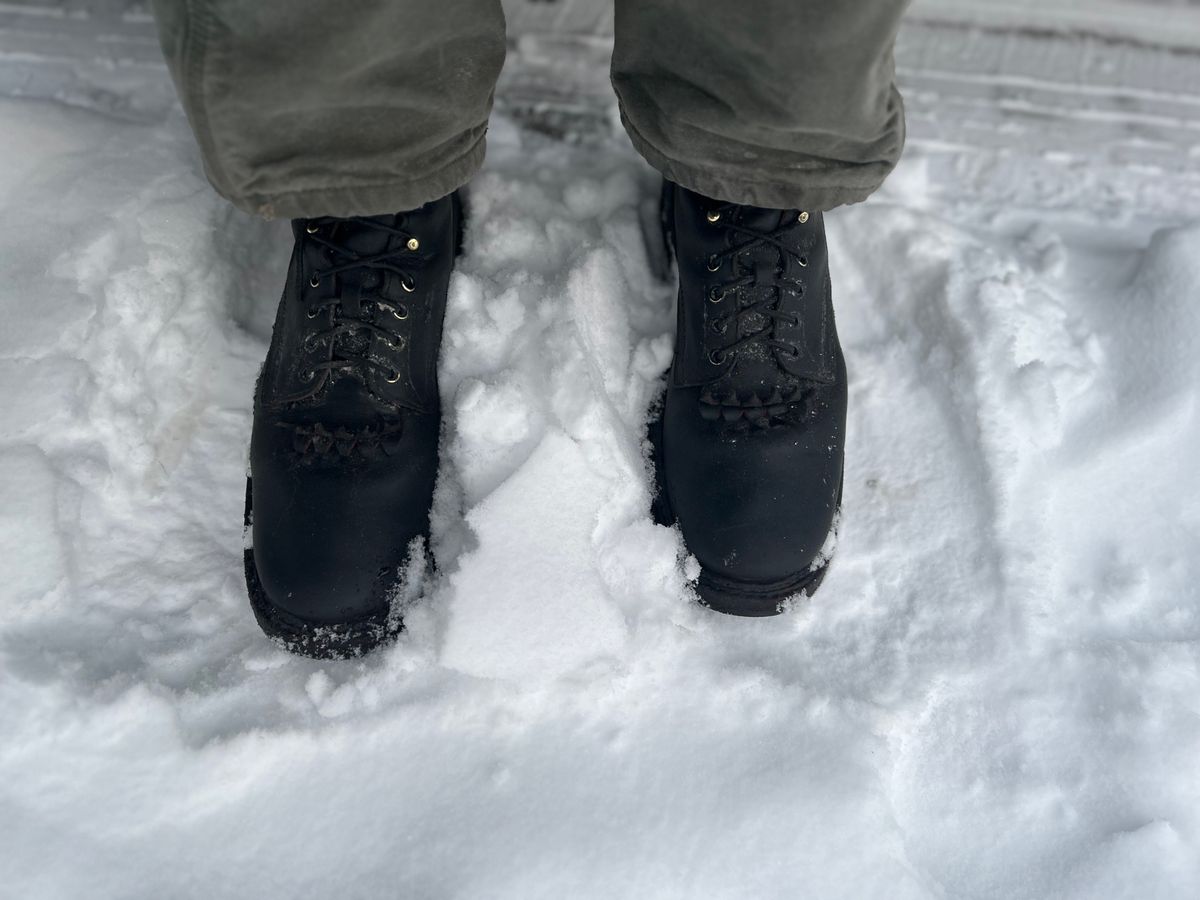 Photo by BlueAnarchy on January 25, 2026 of the White's Whites / X Rose Anvil Drifter 3.0 in Seidel Bloodcore.