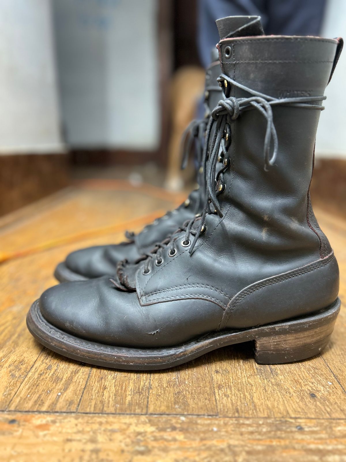 Photo by BlueAnarchy on February 6, 2026 of the White's Whites / X Rose Anvil Drifter 3.0 in Seidel Bloodcore.